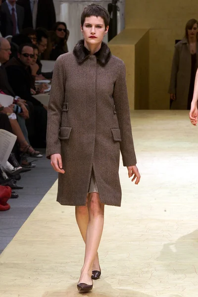 Look 25